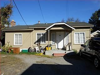 3rd image of 466 N 2nd St