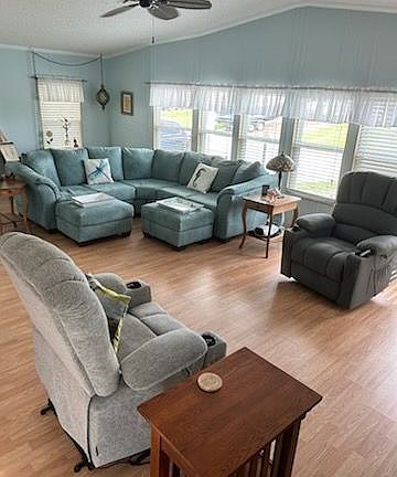 3rd image of 549 Spoonbill Dr