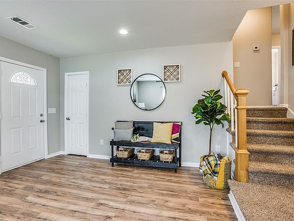 5th image of 28 W Parnell St