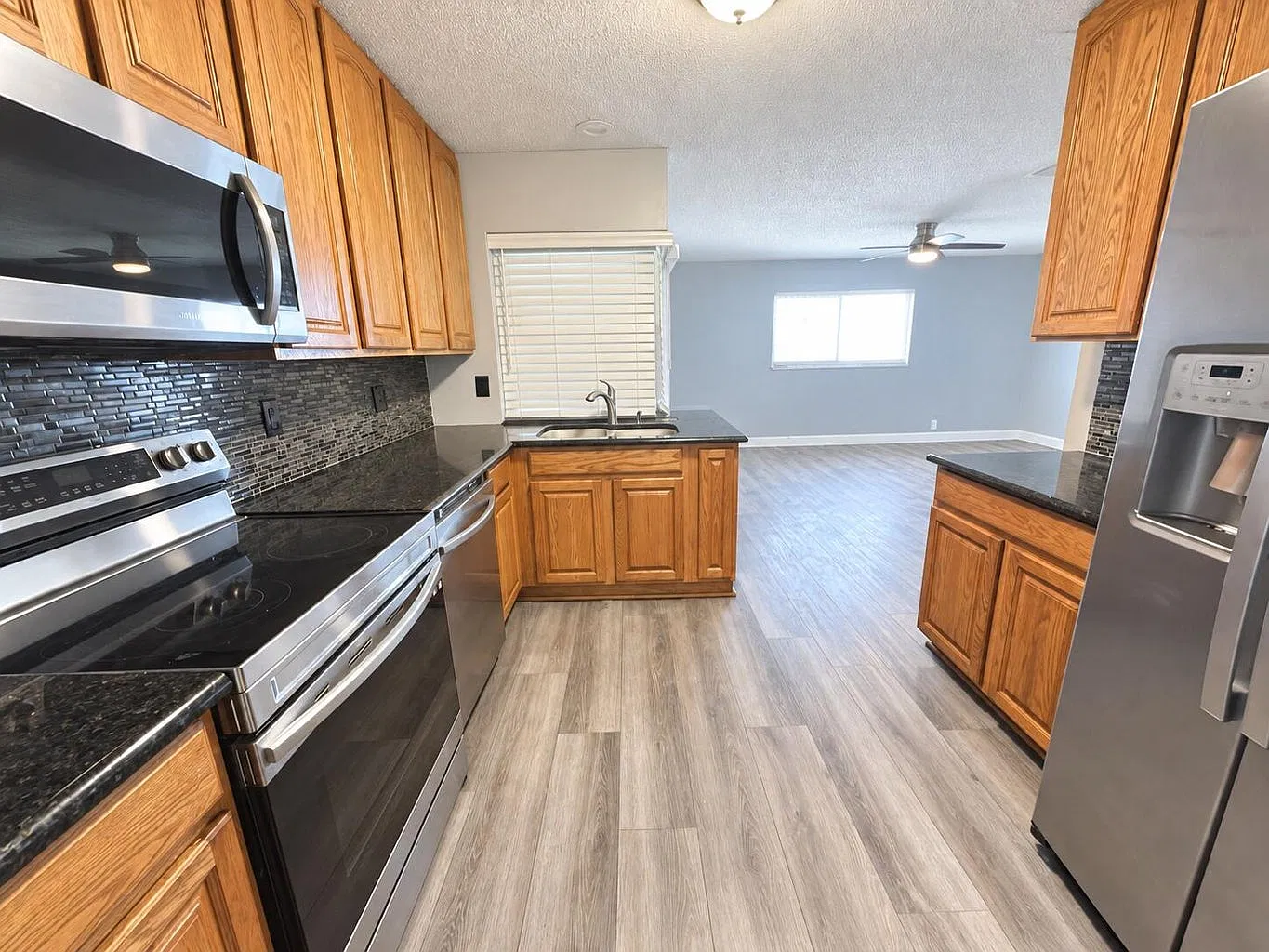 3 bed, 1680 sqft, $3,600 — Photo 1
