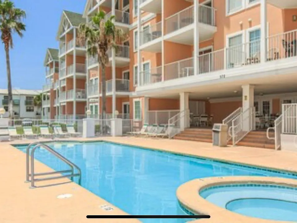 572 E Beach Blvd #210
