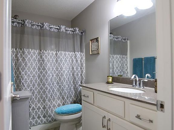 5th image of 12248 Kiska Cir NE