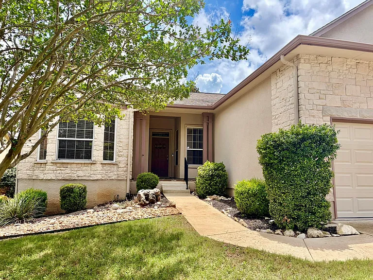 111 Purple Sage Dr — Photo 1