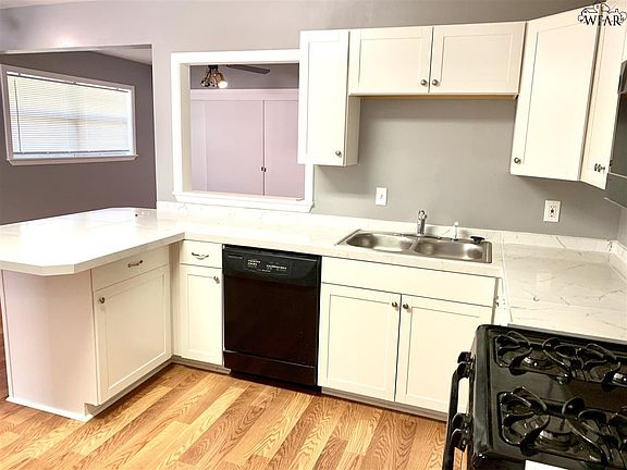 4th image of 4104 McGaha Ave