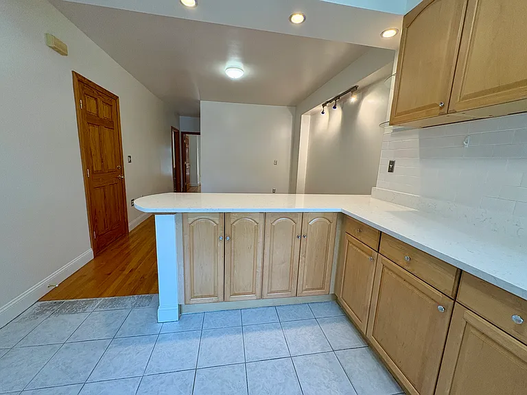 49 Dwight St #2 — Photo 5
