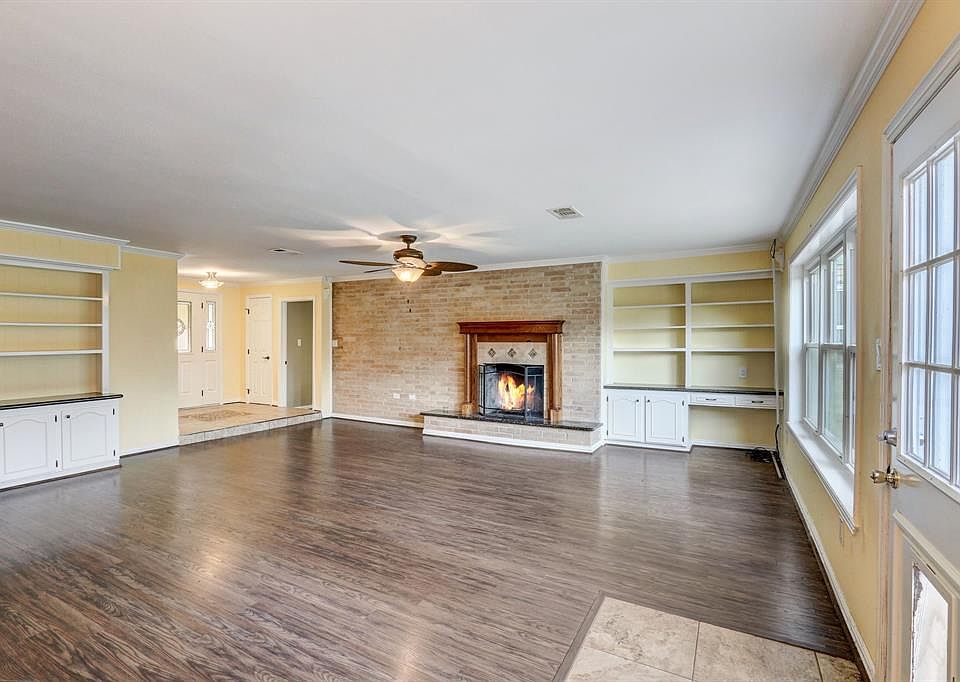 2806 Colonial Dr, Dickinson, TX 77539 MLS 69748426 Zillow