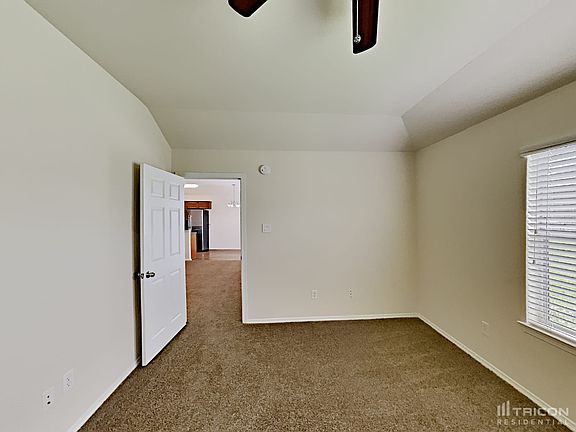 5th image of 8013 Big Oak Dr