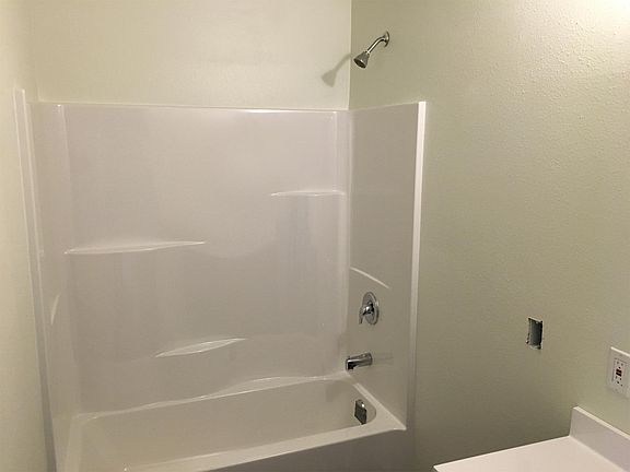 5th image of 2501 Seaway Dr #1