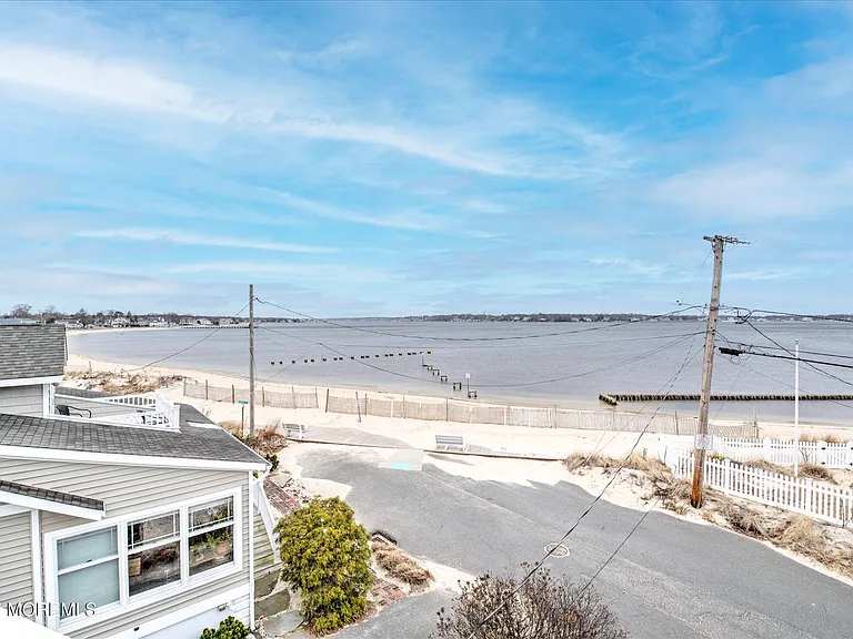 424 E Longport Ave — Photo 21