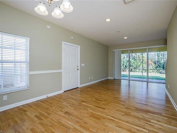 3rd image of 9746 Glen Heron Dr