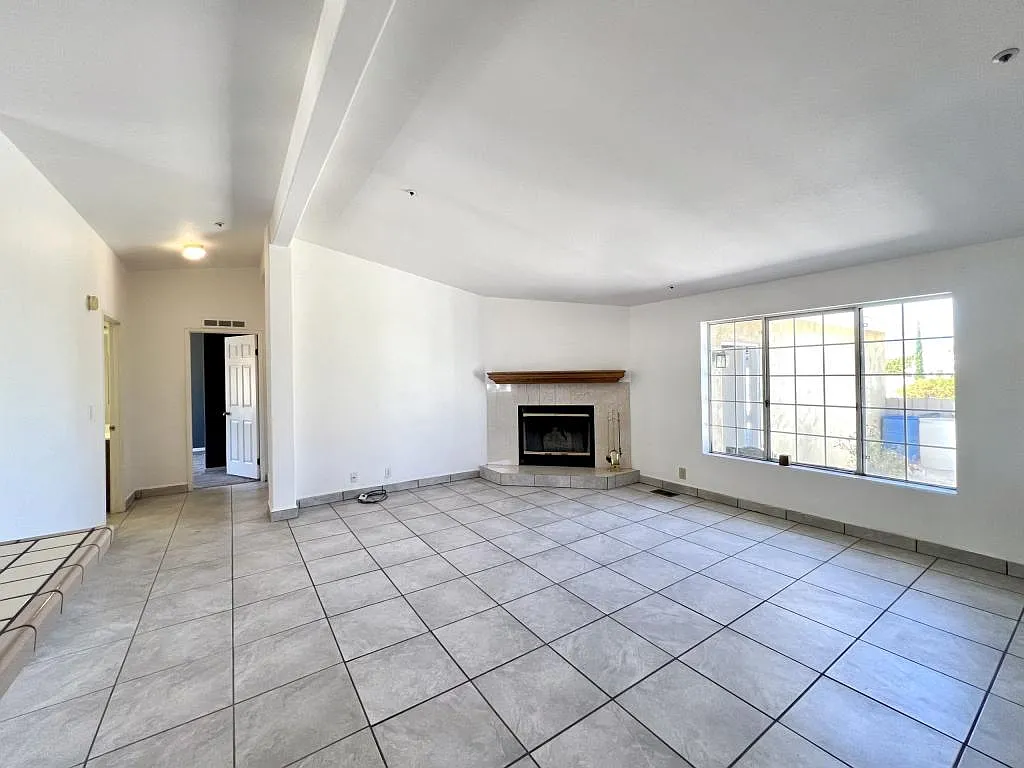 21925 Fort Tejon Rd — Photo 4