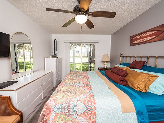 4th image of 708 Beach Park Ln #281