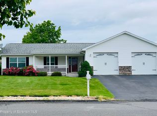 103 Tudy Ln, Olyphant, PA 18447
