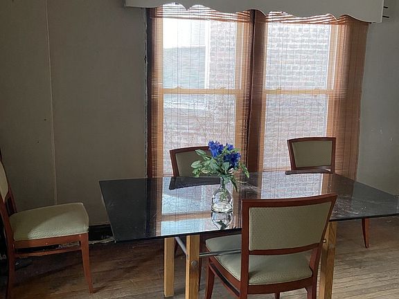 4th image of 605 N Monticello Ave