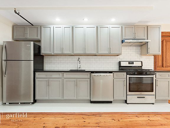 4th image of 263 Mac Donough St #1