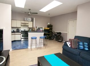 201 Rachel Ct, Franklin Park, NJ 08823