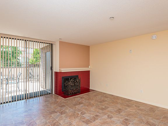 4th image of 850 State St Unit 102