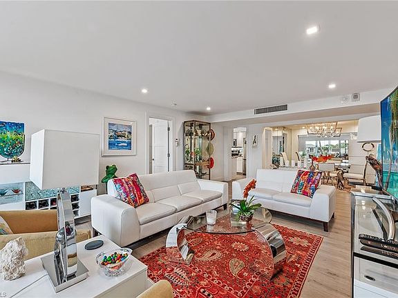 4th image of 3410 Gulf Shore BLVD N #303