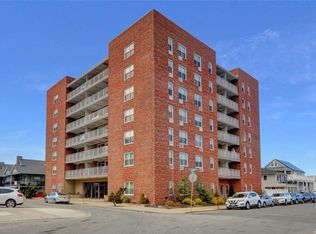 855 E Broadway APT 5D, Long Beach, NY