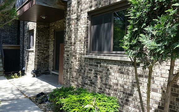 2nd image of 912 Harlem Ave APT 1E