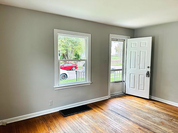 2nd image of 1349 Ratliff St