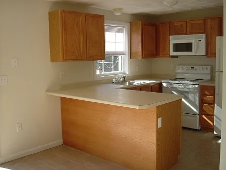 2 bed, 1.5 bath, 1200 sqft, $2,450 — Photo 3