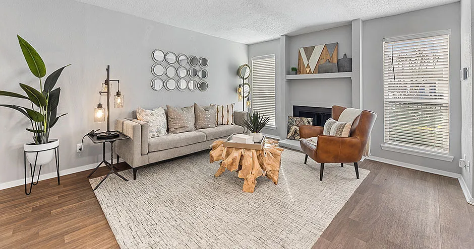 The Oakley Apartment Homes — Photo 3