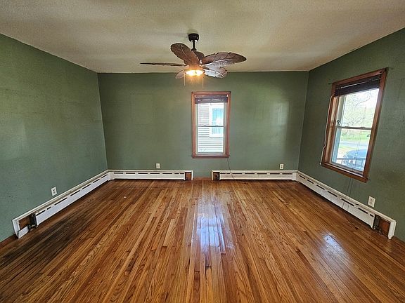 5th image of 70 Ruggles St