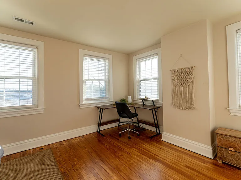 313 Frederick St — Photo 17