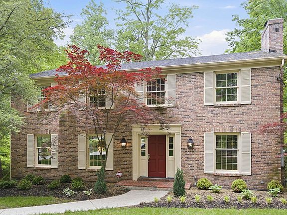 3rd image of 2082 Beech Grove Dr