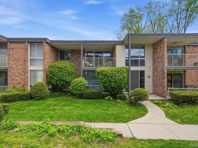 4041 W Maple Rd APT E203, Bloomfield Hills, MI, 48301