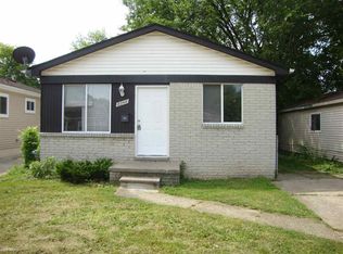 8244 Jewett Ave, Warren, MI 48089