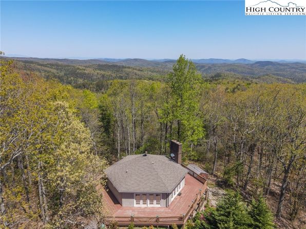 3190 Holly Road, Connelly Springs, NC 28612