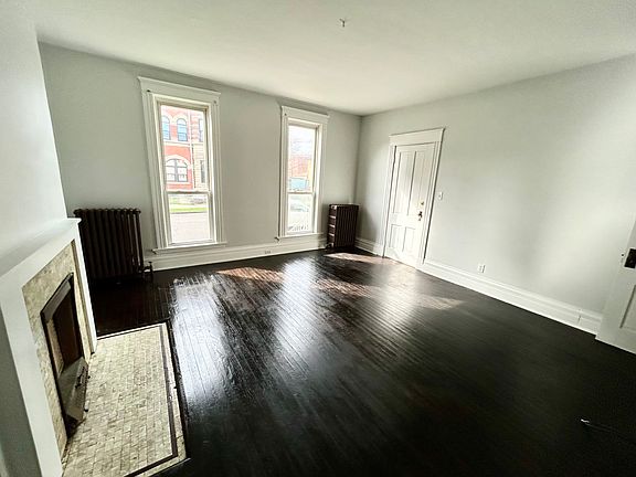 4th image of 338-40 E 9th St #1