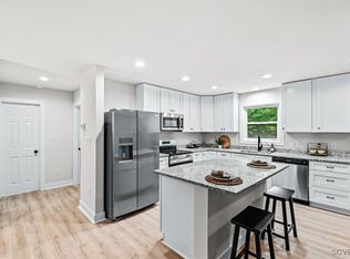 487 Deep Landing Rd, Tappahannock, VA 22560