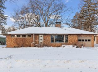 1887 Simpson St, Falcon Heights, MN 55113