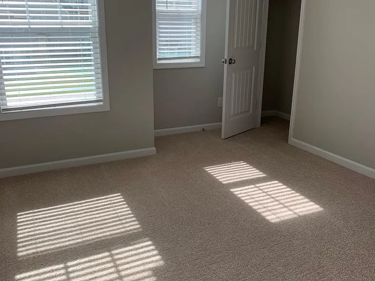 1214 Foxcroft Ln — Photo 13
