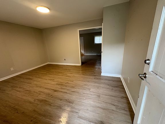 5th image of 6213 Halrose Ln