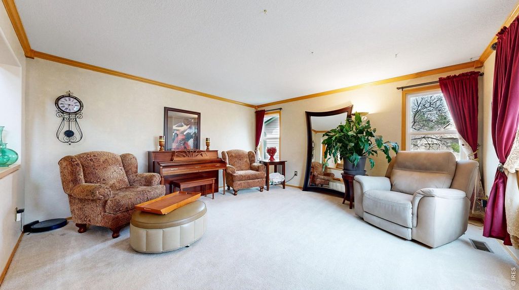 549 Arrowhead Dr