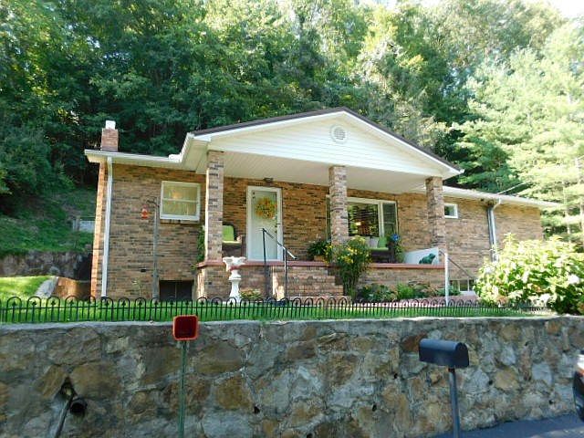 1st image of 1136 Wilhelmenia Dr