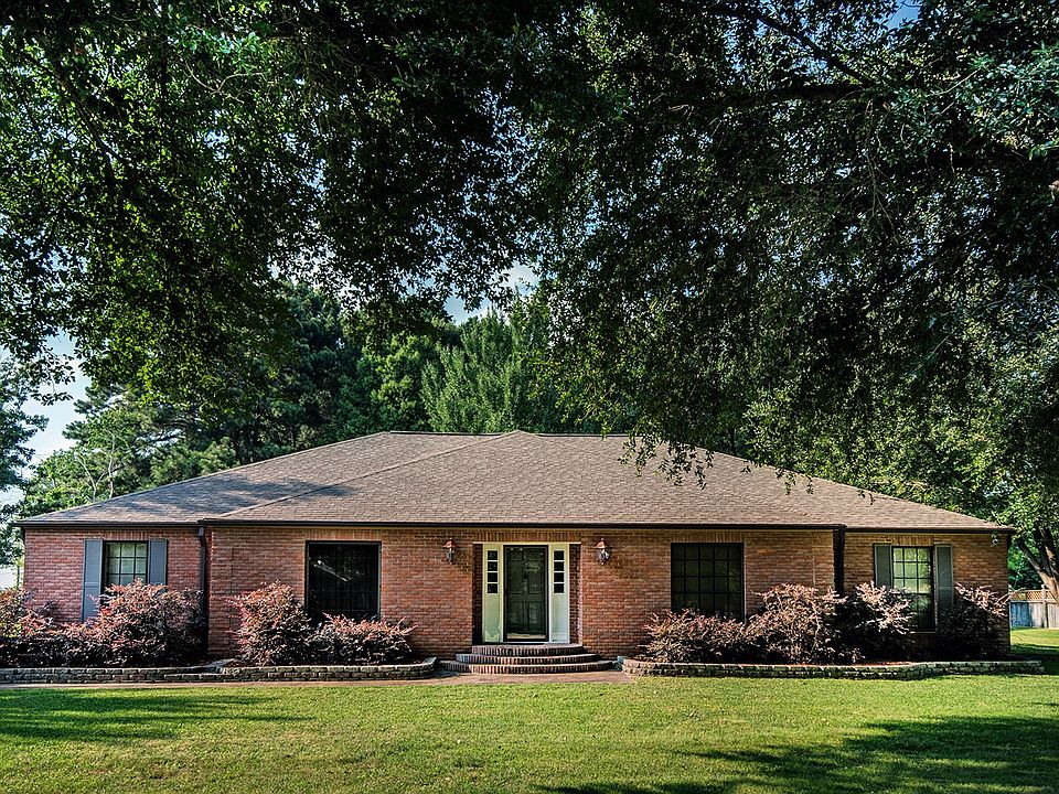 2nd image of 1633 Sunset Dr