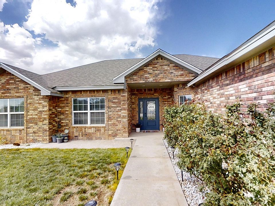 1st image of 1229 Oakwood Cir