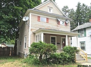 3 Apple St, Gloversville, NY 12078