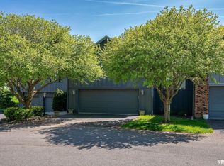 6401 Utica Ridge Rd UNIT 13, Davenport, IA 52807