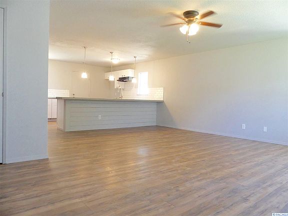 4th image of 1309 E 10th Ave