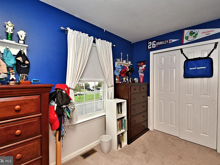 800 Beacon Ct — Photo 38