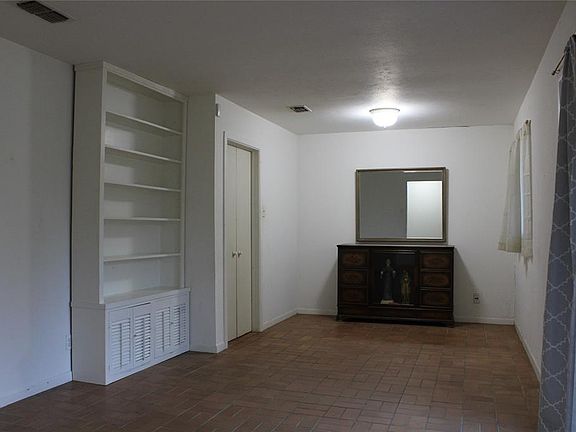 4th image of 7200 Martha Ln