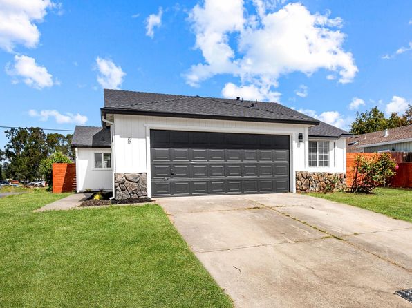 5 Briar Creek Ct, Sacramento, CA 95838