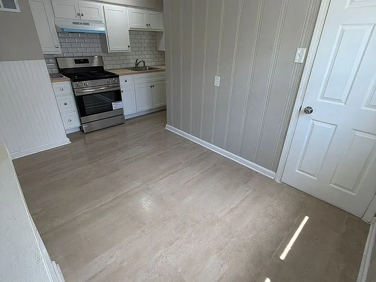 1862 Engelholm Ave — Photo 8