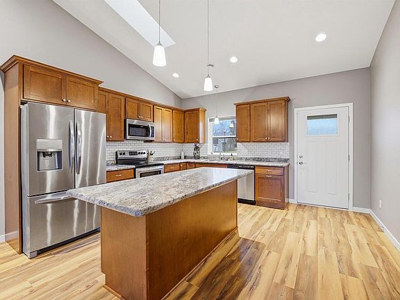 3rd image of 496 River ROAD #1